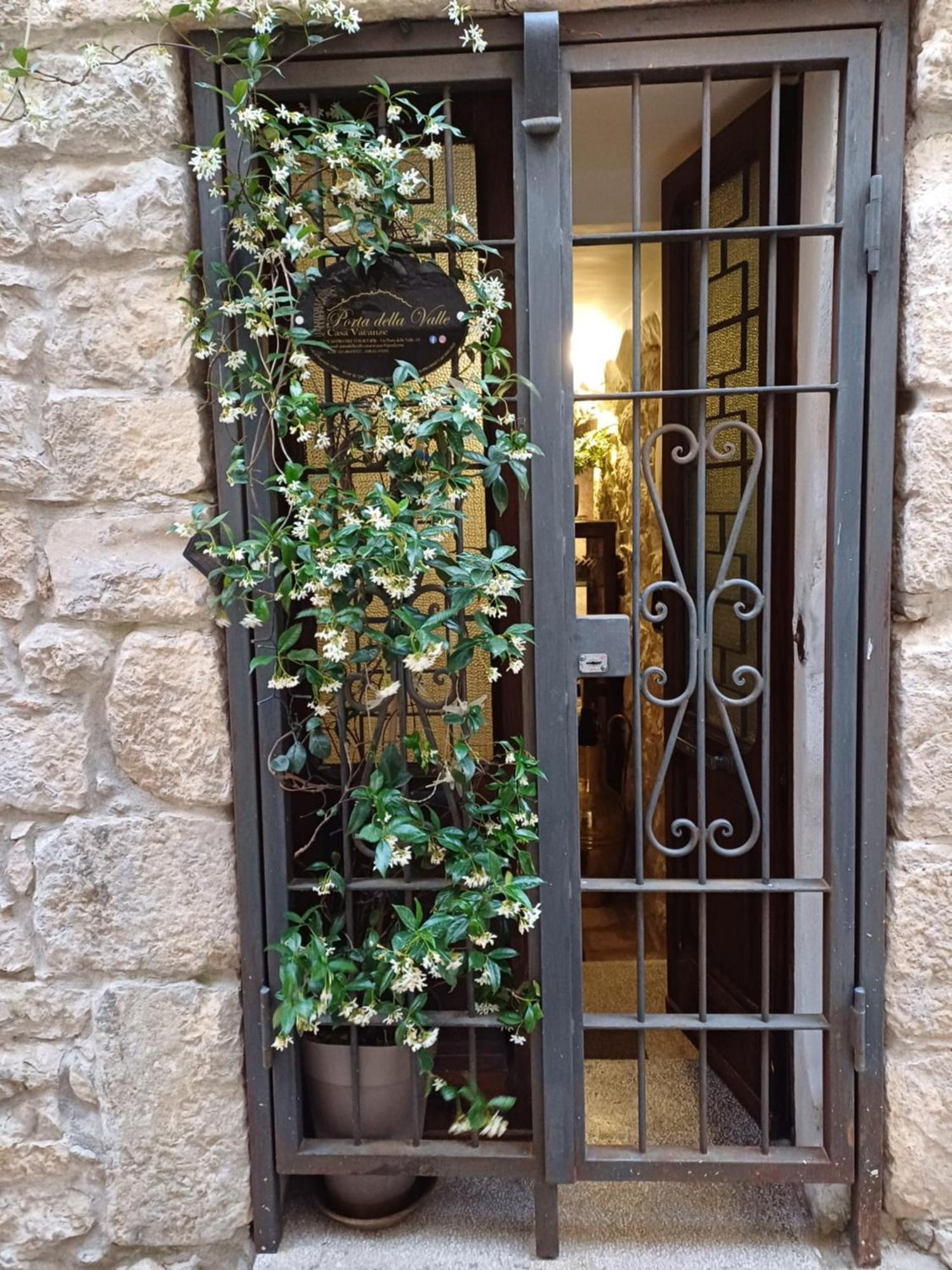 Porta Della Valle Castro dei Volsci